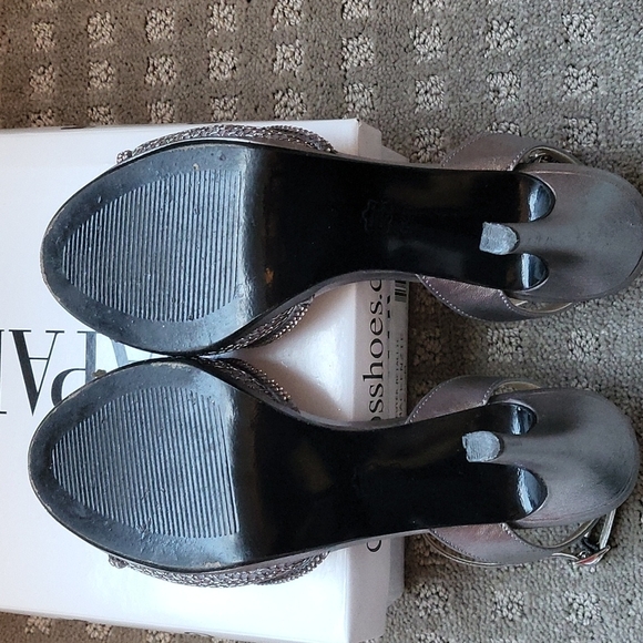 Metallic platforms - Picture 5 of 5